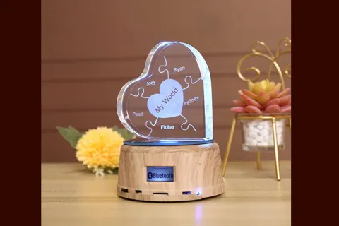 Lámpara LED Rompecabezas de cristal de amor y familia · Fotografía 4