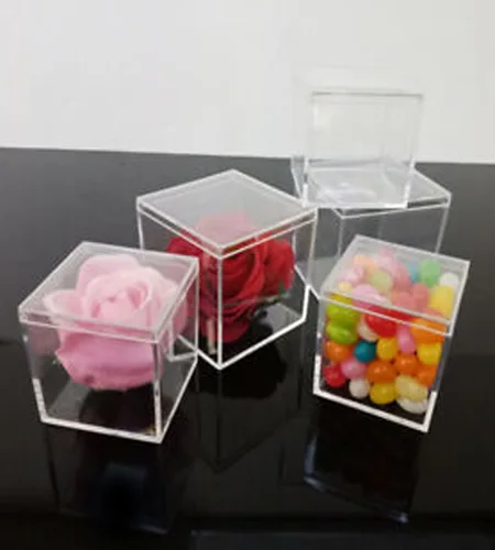 Cajas transparentes para recuerdos